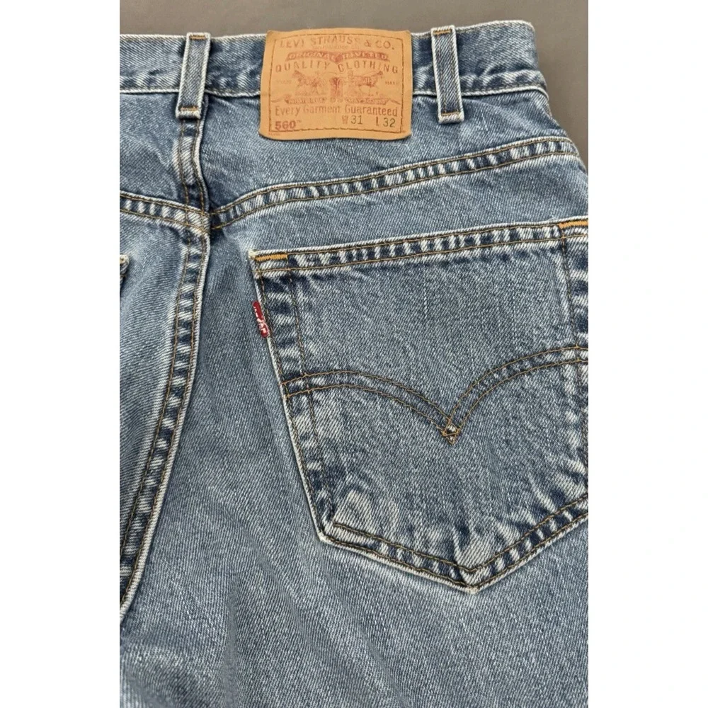 Vintage Levis 560 Jeans Mens Size 31X32 Blue Loose Fit Tapered Leg Medium Wash